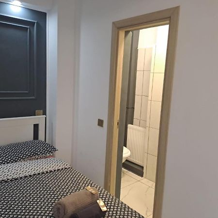 דירות בוקרשט Deluxe Studio Oldtown מראה חיצוני תמונה
