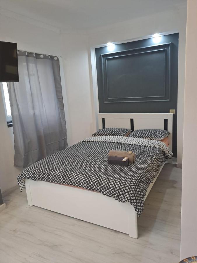דירות בוקרשט Deluxe Studio Oldtown מראה חיצוני תמונה